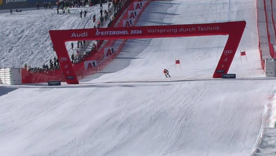 The Super G on Friday on the legendary Streif will be a real thriller. In the end, three hundredths of a second decide the victory - the dominator from Switzerland takes it.