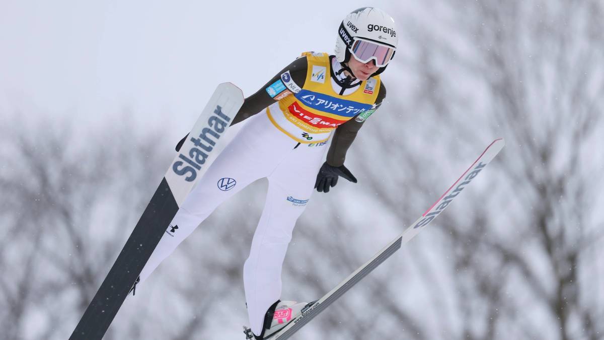 Nika Prevc won in Sapporo