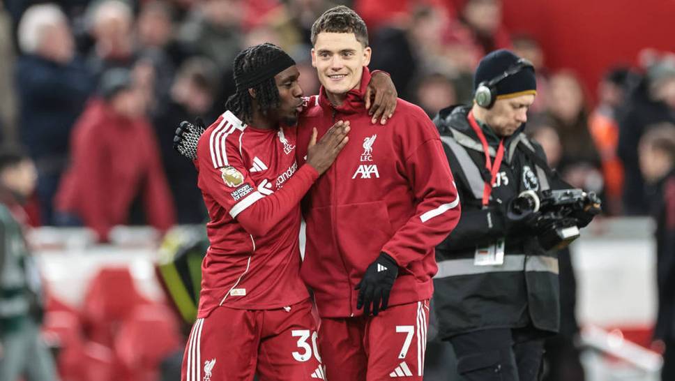 Liverpool coach Arne Slot comments on the difficulties experienced by former Bundesliga professionals Hugo Ekitiké, Jeremie Frimpong and Florian Wirtz in adapting to the English Premier League.