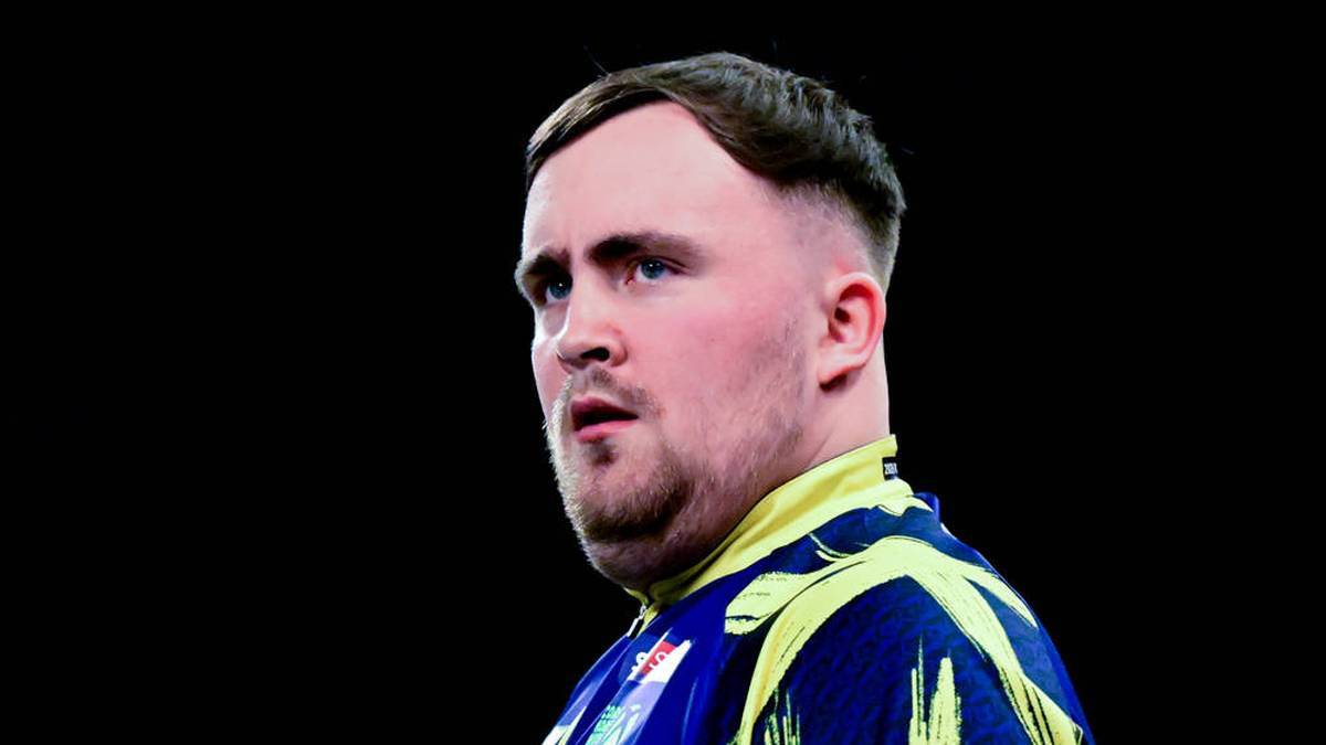 Luke Littler impressed against Paul Lim