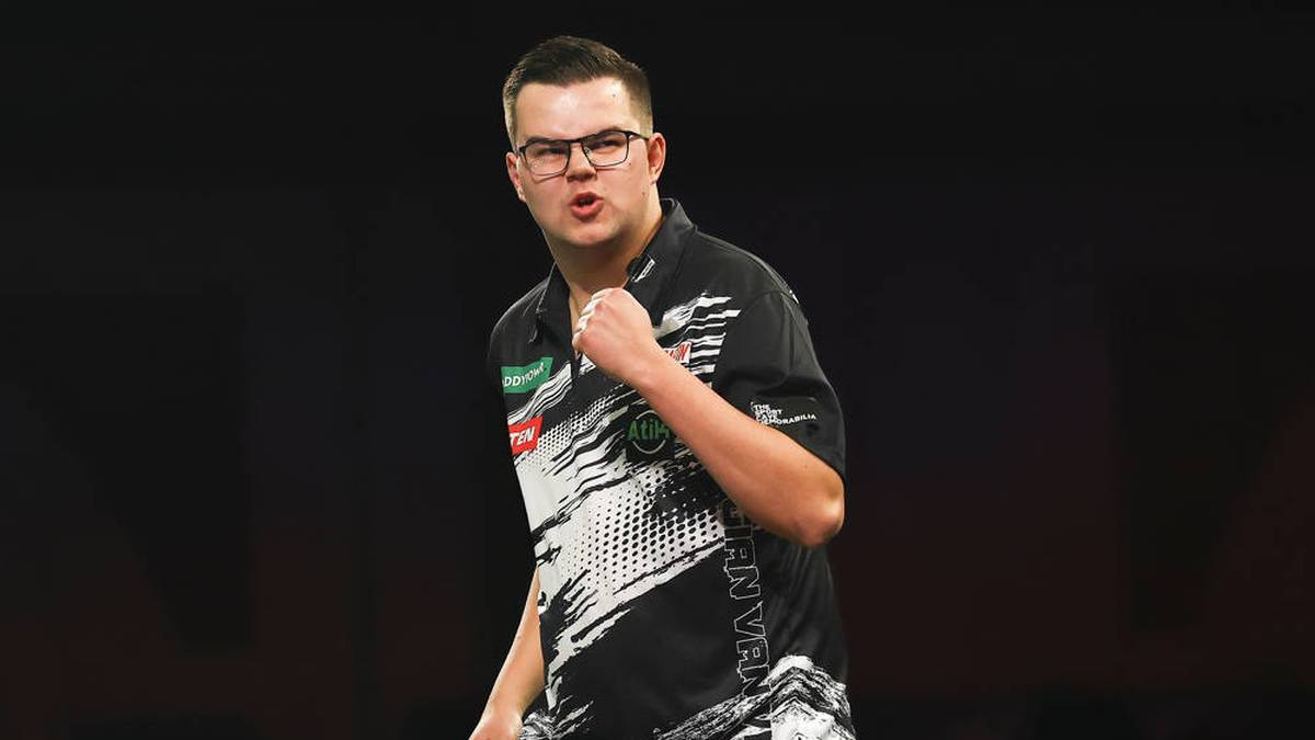 Gian van Veen is in the Darts World Championship final and meets Luke Littler