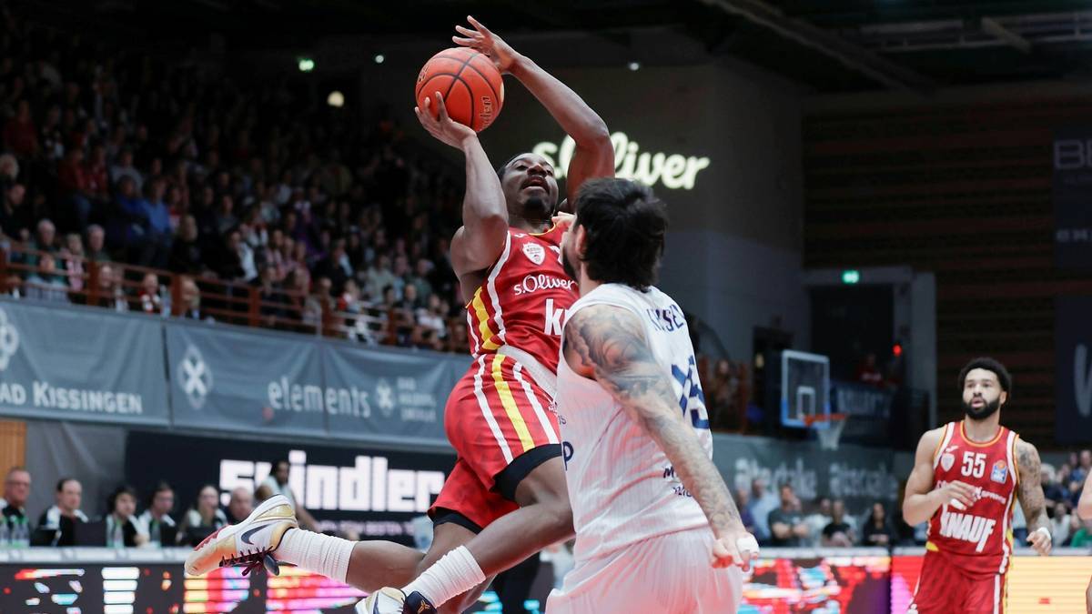 Top scorer of the game: Johnathan Stove