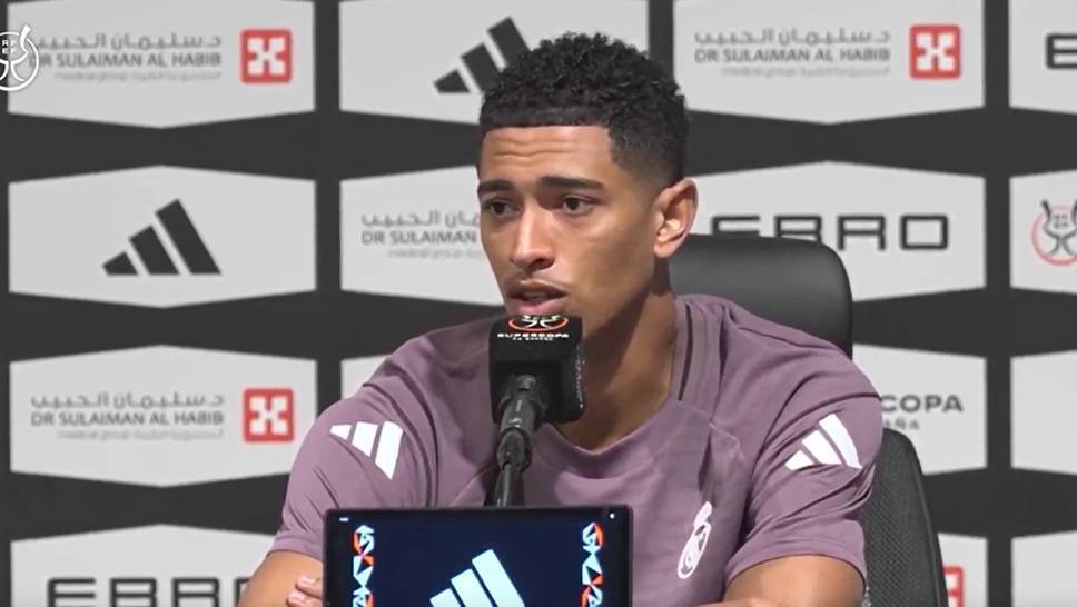 Jude Bellingham emphasizes that Real Madrid are united behind Vinícius Júnior. The Englishman praises the strong solidarity and support for the Brazilian star.